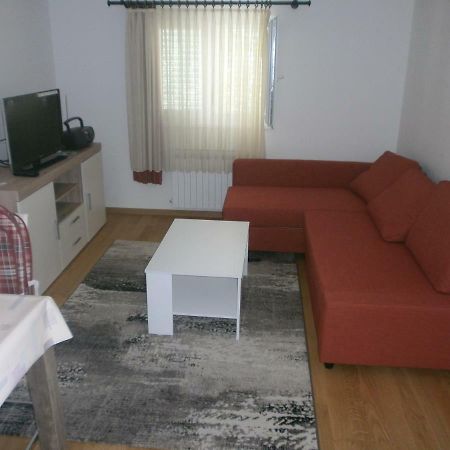 Apartments Ljubica Biograd Na Moru Bagian luar foto