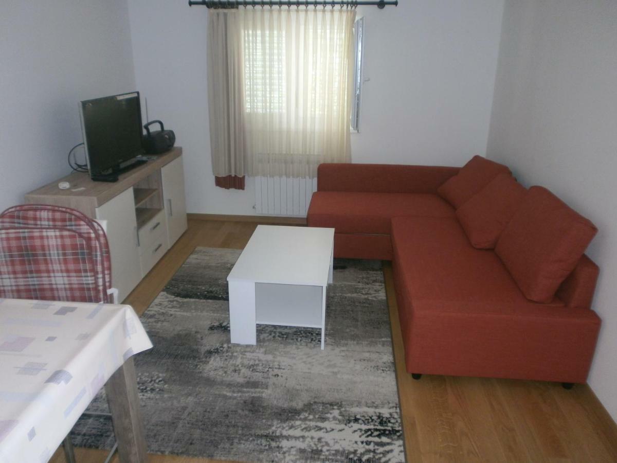 Apartments Ljubica Biograd Na Moru Bagian luar foto